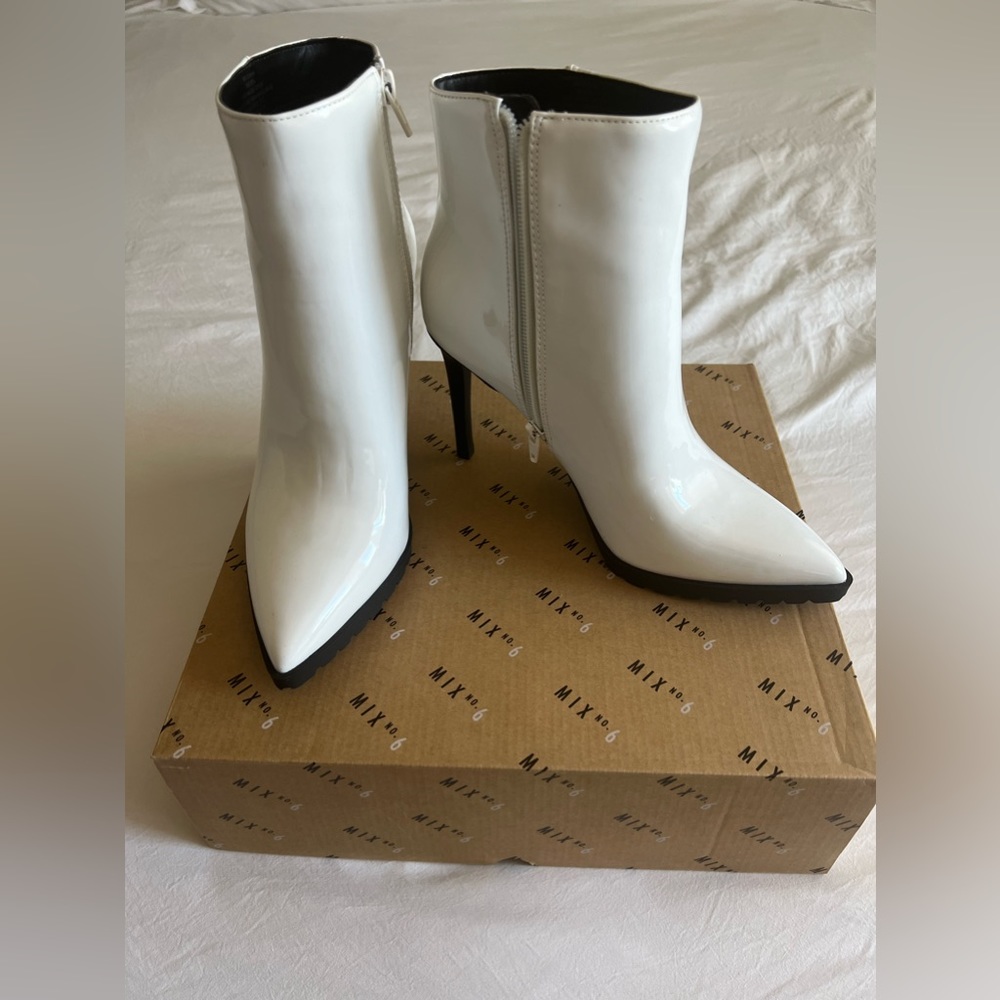 MIX No. 6 white booties. BRAND NEW IN BOX. NEVER WORN.